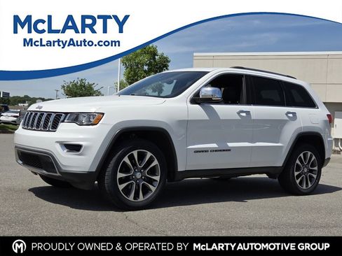 Used 2018 Jeep Grand Cherokee Limited AWD/4WD image 1