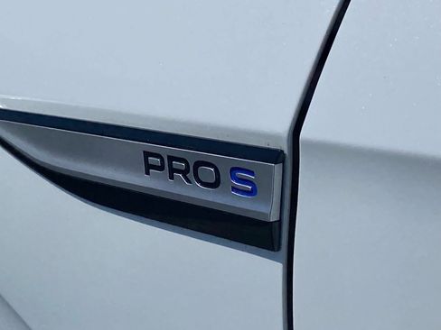 Certified 2025 Volkswagen ID.4 Pro S RWD image 5