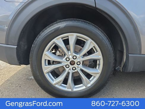 Used 2023 Ford Explorer Limited image 11