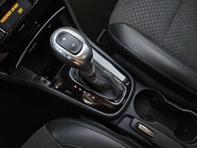 Used 2020 Buick Encore Preferred FWD image 19