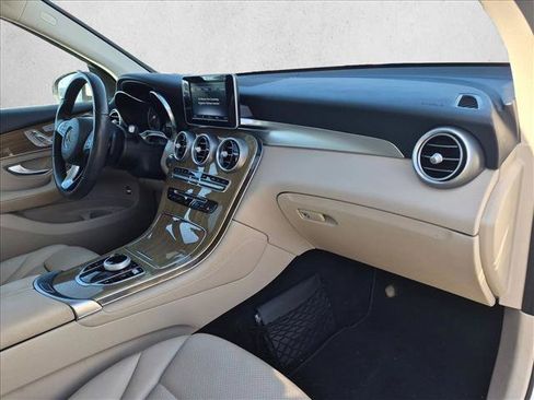 Used 2019 Mercedes-Benz GLC 300 image 14