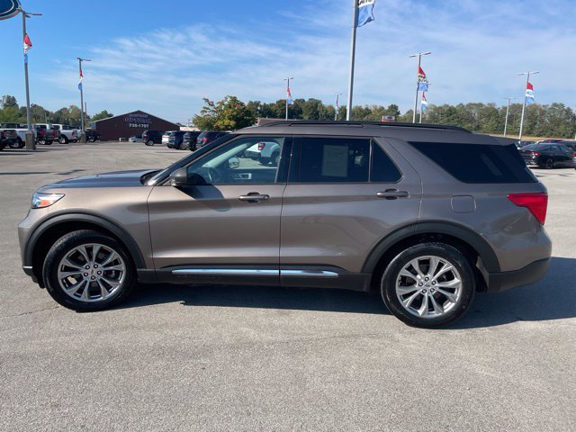 Used 2021 Ford Explorer XLT w/ Equipment Group 202A RWD image 5