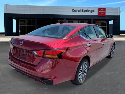 New 2025 Nissan Altima 2.5 SV image 5