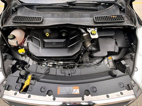 Used 2019 Ford Escape SE image 10