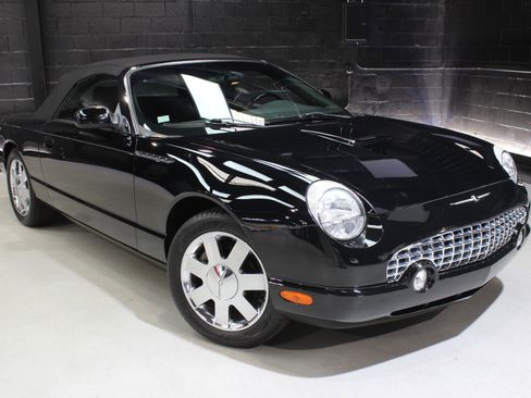 Used 2002 Ford Thunderbird Deluxe image 10
