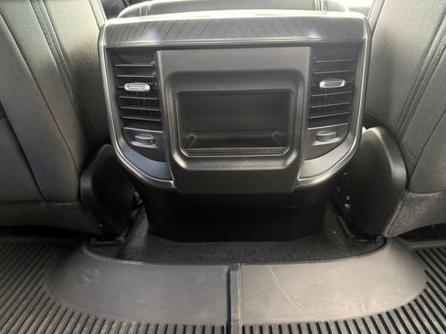 Used 2025 RAM 1500 Big Horn AWD/4WD image 36