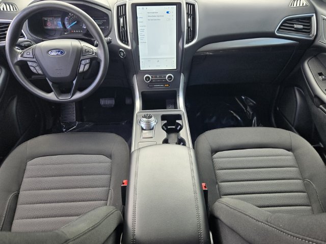 Used 2024 Ford Edge SE w/ Black Appearance Package AWD/4WD image 13