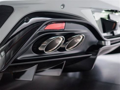 New 2026 Aston Martin V8 Vantage S RWD image 28