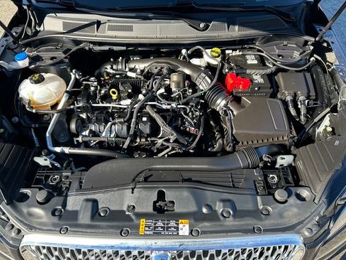 Used 2022 Lincoln Corsair AWD w/ Premium Package image 23