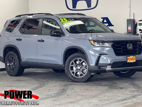 New 2025 Honda Pilot TrailSport image 1