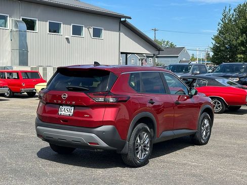 Used 2023 Nissan Rogue S AWD/4WD image 13