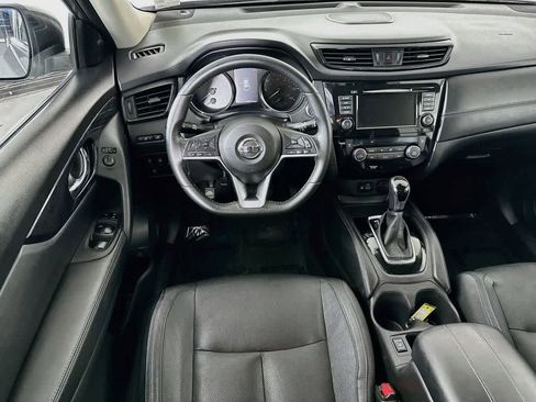 Used 2018 Nissan Rogue SL FWD image 10