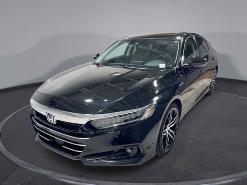 Used 2022 Honda Accord Touring image 1