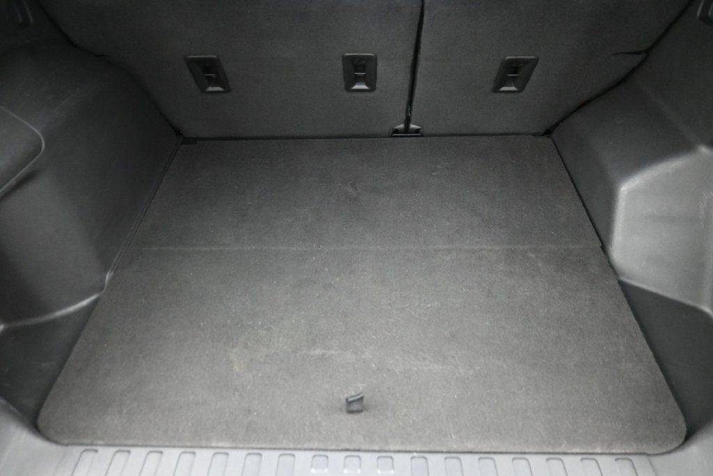 Used 2023 Chevrolet Equinox LT AWD/4WD image 11