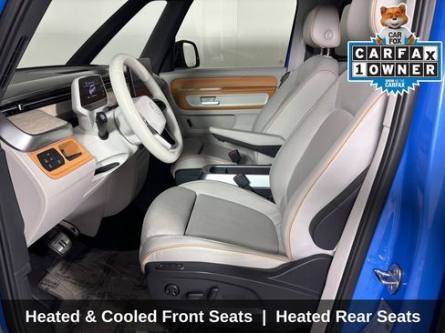 Used 2025 Volkswagen ID. Buzz 1st Edition image 11