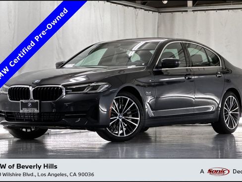 Certified 2023 BMW 530e w/ Premium Package image 1