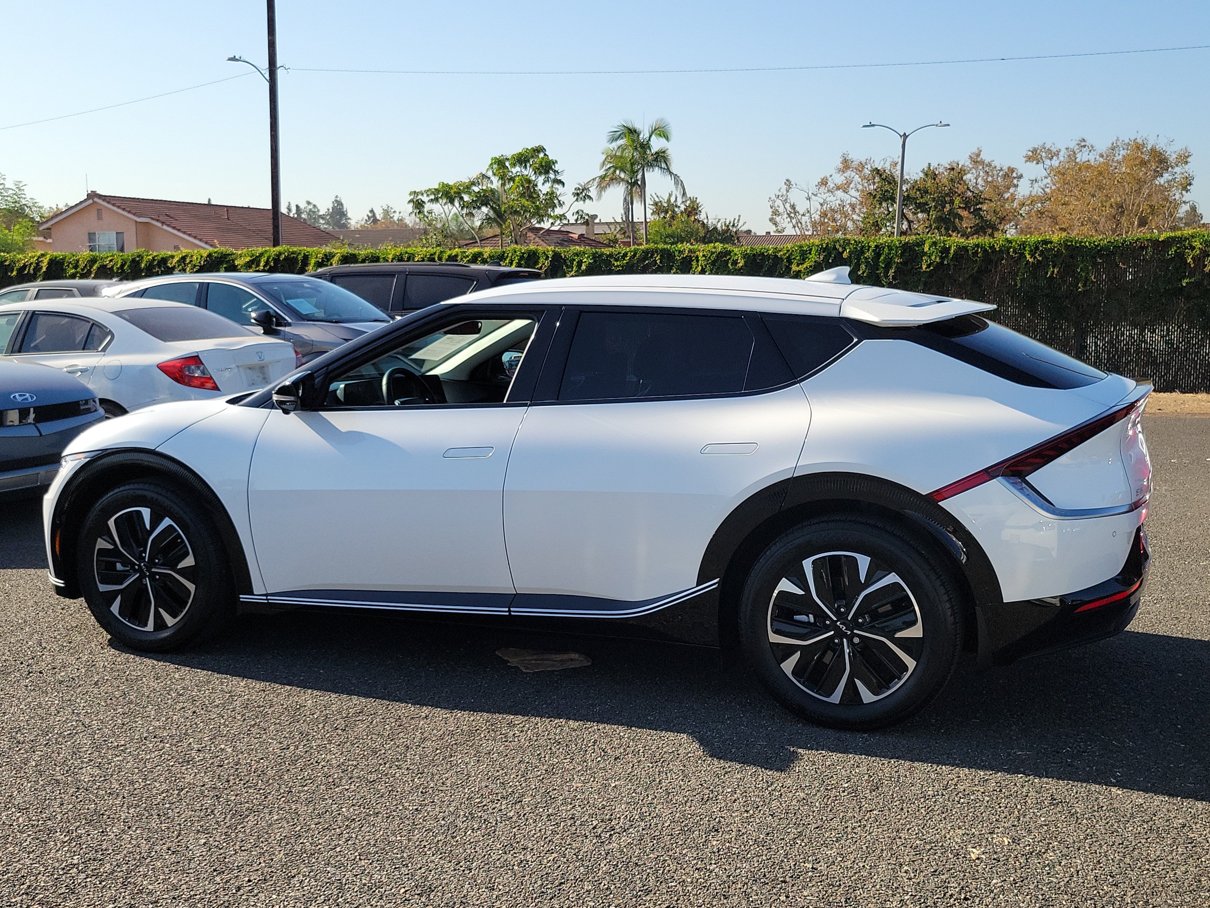 Used 2024 Kia EV6 Wind w/ Wind Technology Package RWD image 27