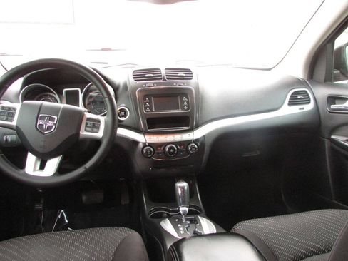 Used 2013 Dodge Journey American Value Package w/ Flexible Seating Group FWD image 26