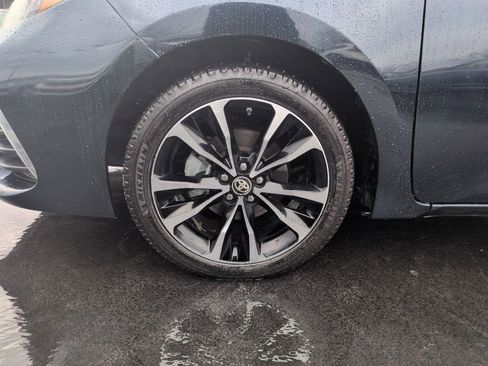 Used 2019 Toyota Corolla XSE image 27