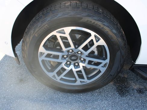 Certified 2025 Ford Expedition Max Active AWD/4WD image 12