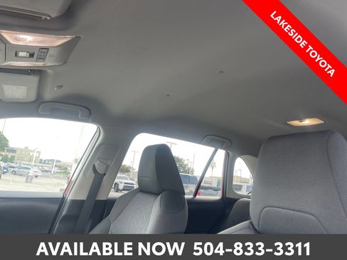 Certified 2025 Toyota RAV4 XLE FWD image 31
