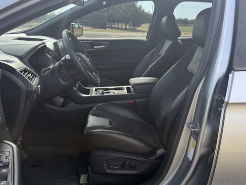 Used 2024 Ford Edge ST w/ Equipment Group 401A AWD/4WD image 21