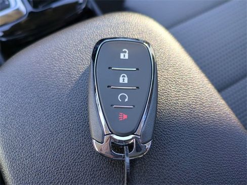 New 2026 Chevrolet Trax LT w/ Sunroof Package image 29