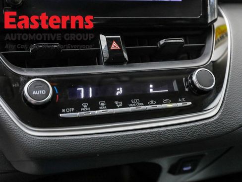 Used 2023 Toyota Corolla LE image 19