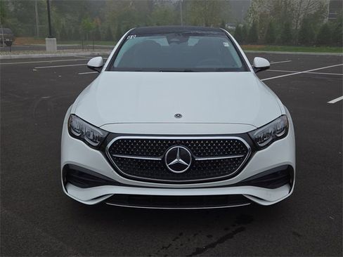 New 2026 Mercedes-Benz E 350 4MATIC Sedan image 8