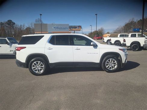 Used 2019 Chevrolet Traverse LT image 6