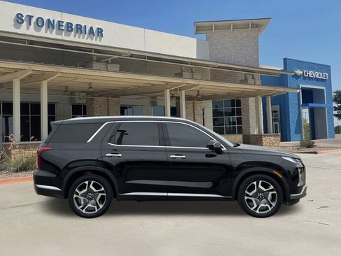 Used 2024 Hyundai Palisade SEL w/ Premium Package image 3