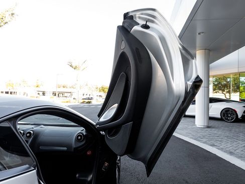 Used 2022 McLaren GT image 7