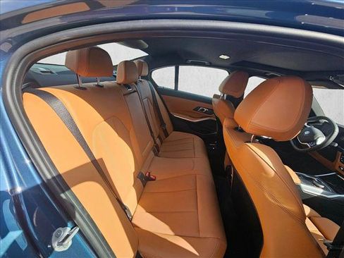 Certified 2025 BMW 330i Sedan image 15