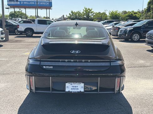 Used 2024 Hyundai Ioniq 6 SEL RWD image 6