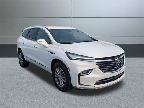 Used 2024 Buick Enclave Premium image 8