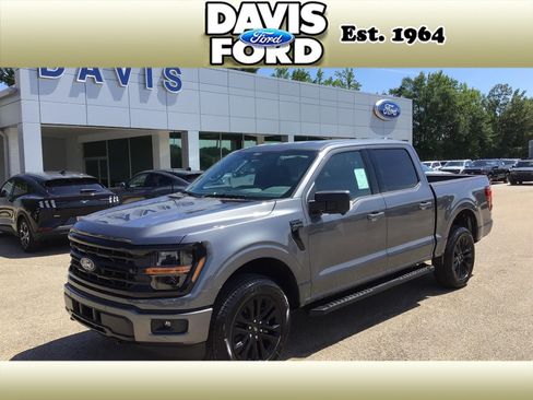 New 2026 Ford F150 XLT w/ Equipment Group 302A MID AWD/4WD image 1
