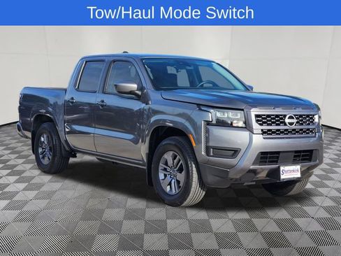 Used 2026 Nissan Frontier SV w/ Tow Package RWD image 3