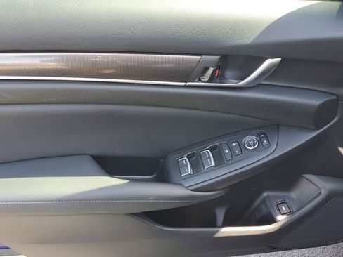Used 2022 Honda Accord Sport image 14