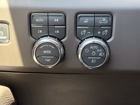 Used 2026 GMC Sierra 1500 Denali AWD/4WD image 27