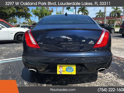 Used 2016 Jaguar XJ AWD/4WD image 10