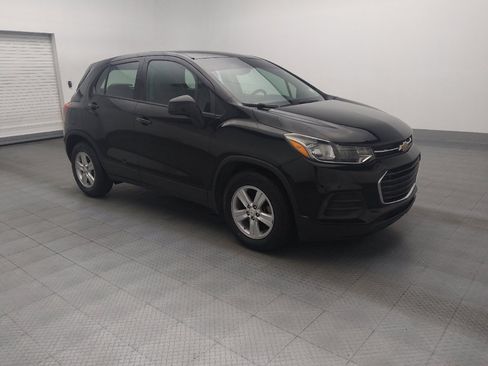 Used 2020 Chevrolet Trax LS image 11