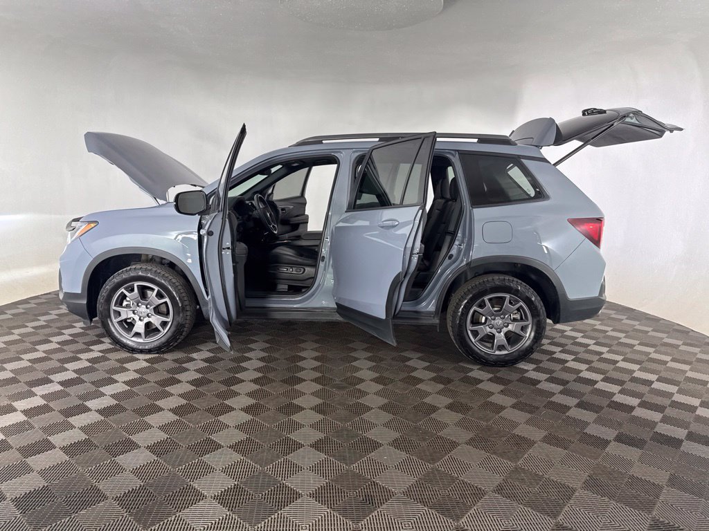 Used 2024 Honda Passport TrailSport image 14