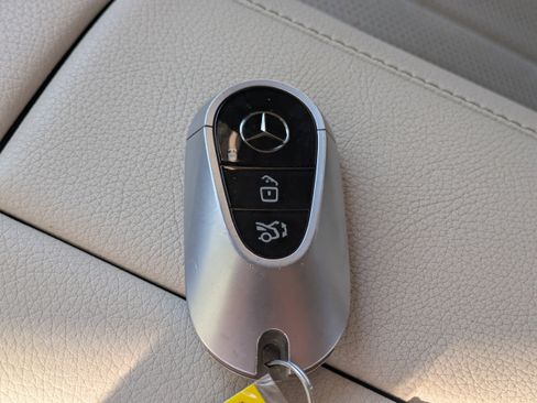 Certified 2023 Mercedes-Benz S 500 4MATIC image 29