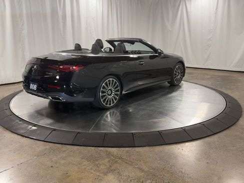 Used 2024 Mercedes-Benz CLE 300 4MATIC Cabriolet image 8