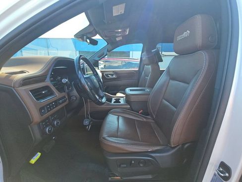 Used 2023 Chevrolet Suburban High Country AWD/4WD image 6