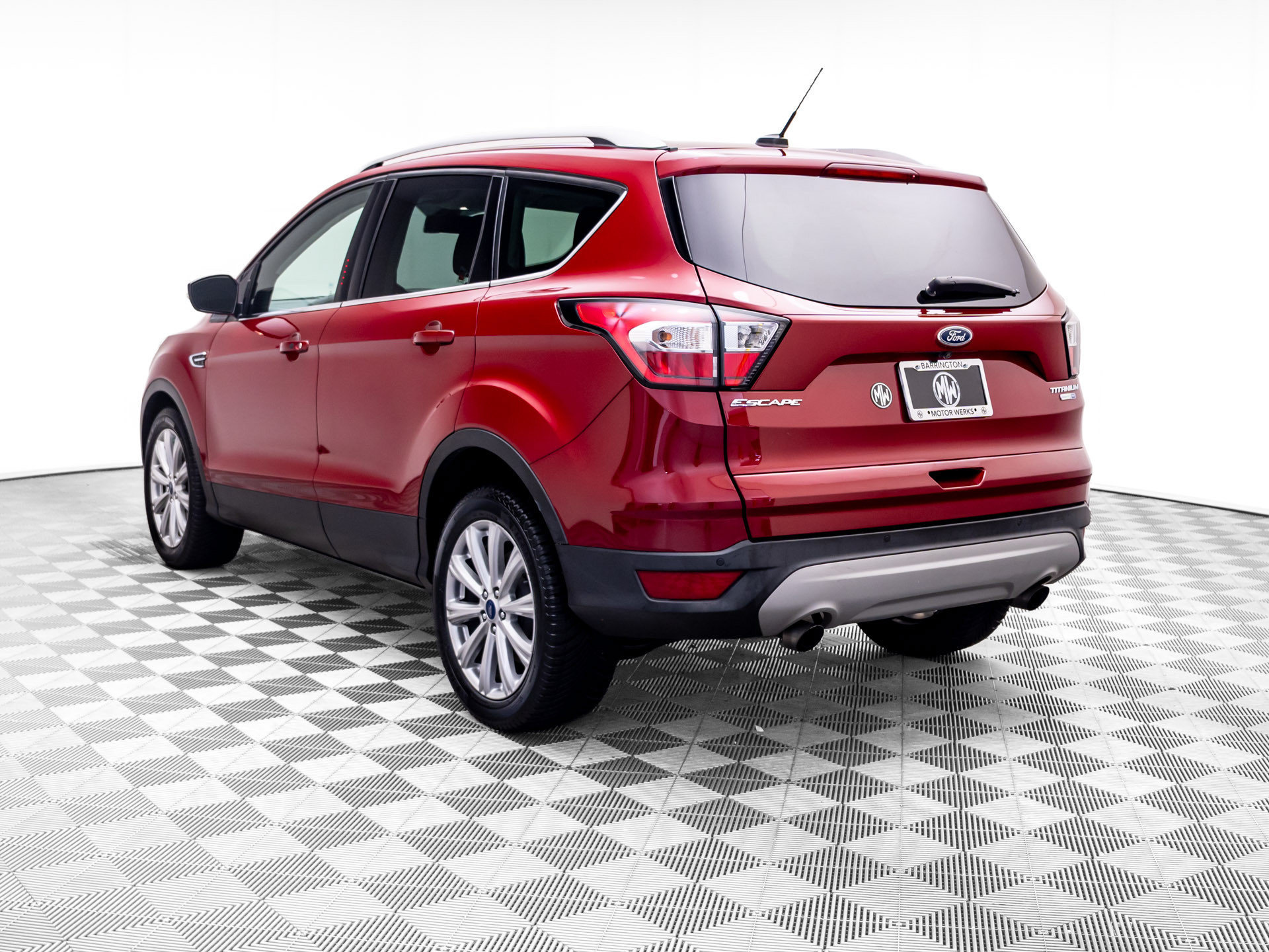 Used 2017 Ford Escape Titanium AWD/4WD image 3