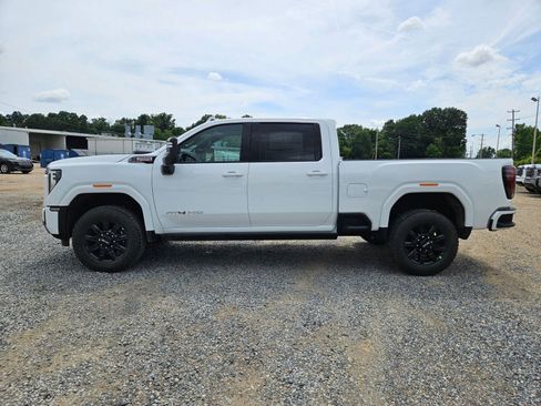 New 2026 GMC Sierra 2500 AT4 w/ AT4 Premium Plus Package AWD/4WD image 2