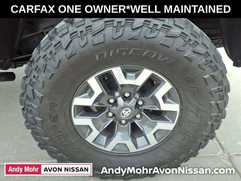 Used 2021 Toyota Tacoma TRD Off-Road AWD/4WD image 12