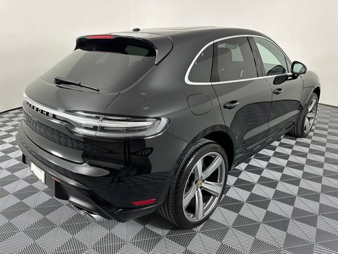 Certified 2025 Porsche Macan w/ Premium Package Plus AWD/4WD image 10
