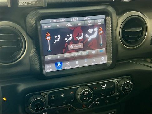 Used 2021 Jeep Gladiator Willys image 20